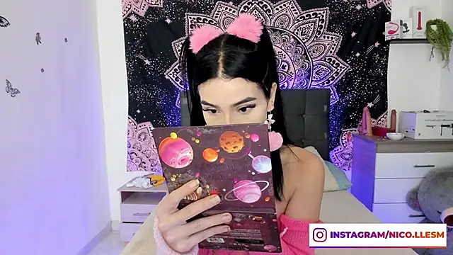 Snapshot of jade_dakota__ chatting on March 13, 11:12 pm jade dakota online show from March 13, 11:12 pm
