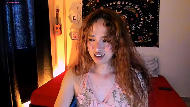 Snapshot of sophieMarshall01 chatting on September 29, 4:50 pm sophieMarshall01 online show from September 29, 4:50 pm