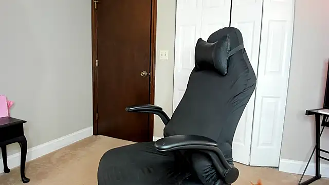 Snapshot of Angel_1997 chatting on March 21, 7:24 pm Angel 1997 online show from March 21, 7:24 pm