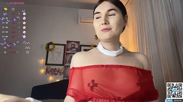 Snapshot of Maria_Bowie chatting on December 27, 5:31 am Maria Bowie online show from December 27, 5:31 am
