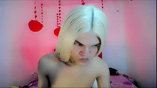 Snapshot of Gabyqueen70 chatting on February 21, 4:51 am Gabyqueen70 online show from February 21, 4:51 am