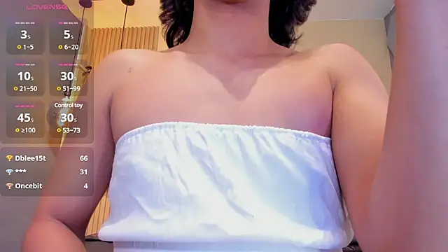 Snapshot of HOTTY_RED_ chatting on February 6, 5:40 pm HOTTY RED online show from February 6, 5:40 pm