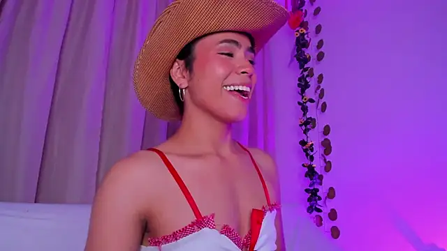 Little michell online show from October 5, 2:12 am