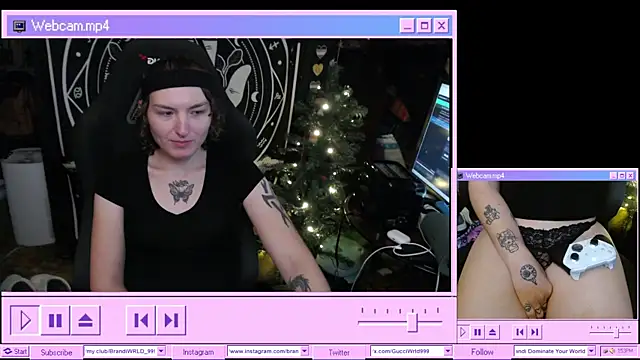 Snapshot of BrandiWRLD_999 chatting on January 10, 7:54 pm BrandiWRLD 999 online show from January 10, 7:54 pm