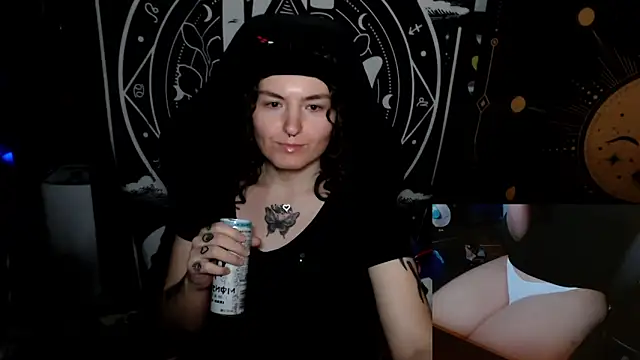 Snapshot of BrandiWRLD_999 chatting on September 30, 7:14 pm BrandiWRLD 999 online show from September 30, 7:14 pm