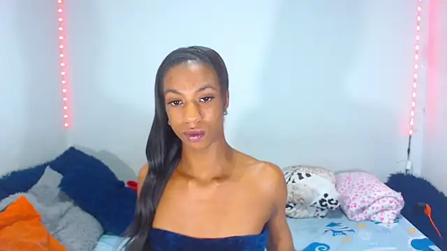 Snapshot of JessicaEbony chatting on January 8, 12:28 am JessicaEbony online show from January 8, 12:28 am