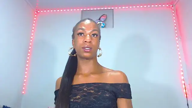 Snapshot of JessicaEbony chatting on February 8, 1:54 am JessicaEbony online show from February 8, 1:54 am
