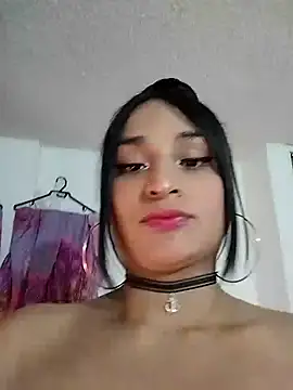 Snapshot of Pussycat_9999 chatting on December 26, 7:16 pm Pussycat 9999 online show from December 26, 7:16 pm