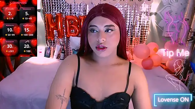 Snapshot of Emili_Roux chatting on February 13, 1:05 pm Emili Roux online show from February 13, 1:05 pm
