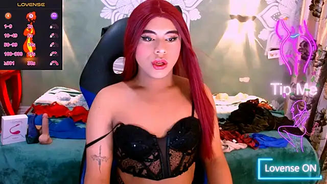 Snapshot of Emili_Roux chatting on March 7, 1:10 pm Emili Roux online show from March 7, 1:10 pm