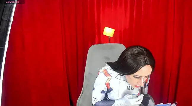 Snapshot of HakuRukushka chatting on December 9, 12:51 pm HakuRukushka online show from December 9, 12:51 pm