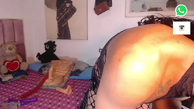 Snapshot of princes_bigcock_1 chatting on October 3, 4:23 am princes bigcock 1 online show from October 3, 4:23 am