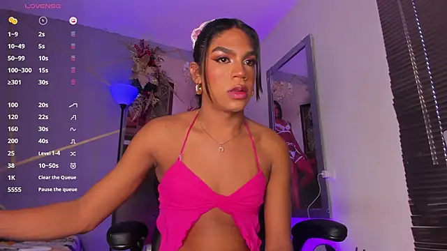 Snapshot of Sharicklovee chatting on January 7, 12:27 pm Sharicklovee online show from January 7, 12:27 pm