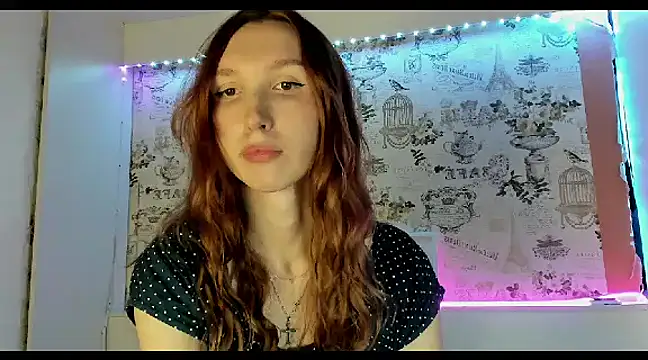 LisaIcon online show from January 20, 1:00 pm