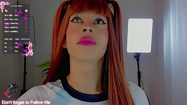Snapshot of im_pearll chatting on March 8, 9:29 pm im pearll online show from March 8, 9:29 pm