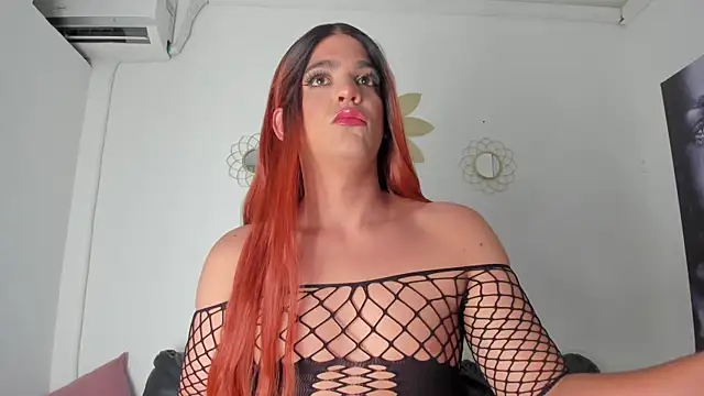 Snapshot of Sexual_Desirests chatting on February 13, 9:39 pm Sexual Desirests online show from February 13, 9:39 pm