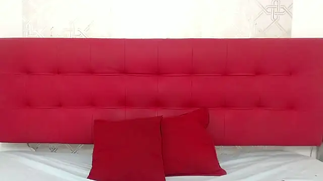 Snapshot of Celestial_Queen_ chatting on February 13, 12:21 pm Celestial Queen online show from February 13, 12:21 pm