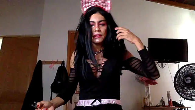 Snapshot of venustattoopussy chatting on December 29, 7:22 pm venustattoopussy online show from December 29, 7:22 pm