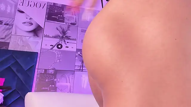 MiaCavallii  online show from October 21, 2:58 am