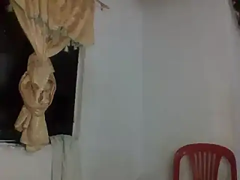 Snapshot of bigcrisblack chatting on January 3, 5:39 am bigcrisblack online show from January 3, 5:39 am