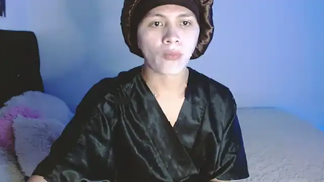 Snapshot of giuliana_andrade chatting on October 8, 12:12 am giuliana andrade online show from October 8, 12:12 am