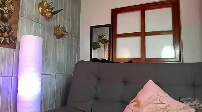 Snapshot of karla_999 chatting on February 12, 1:19 am karla 999 online show from February 12, 1:19 am