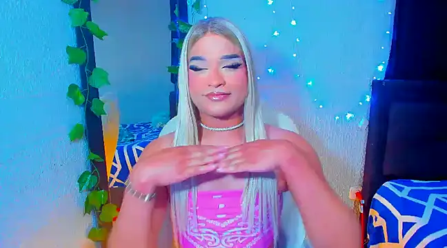 Snapshot of Elody_Preysler69 chatting on February 15, 11:38 pm Elody Preysler69 online show from February 15, 11:38 pm