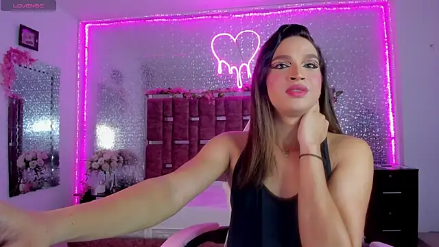 Snapshot of KylieVictoria chatting on January 9, 4:30 am KylieVictoria online show from January 9, 4:30 am