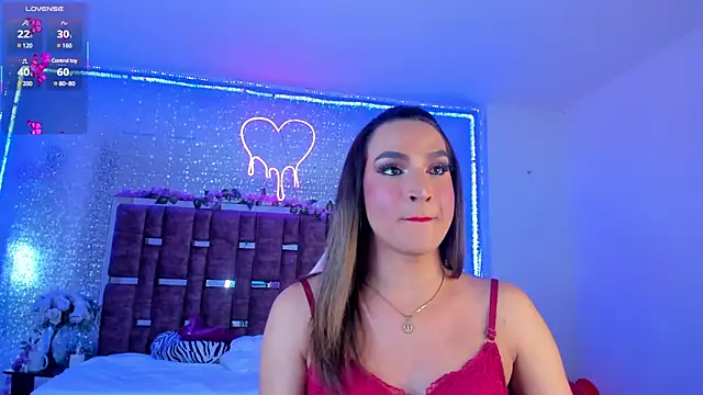 Snapshot of KylieVictoria chatting on February 8, 4:47 am KylieVictoria online show from February 8, 4:47 am