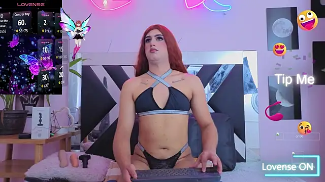 Snapshot of Alanasexdoll chatting on October 5, 6:07 pm Alanasexdoll online show from October 5, 6:07 pm