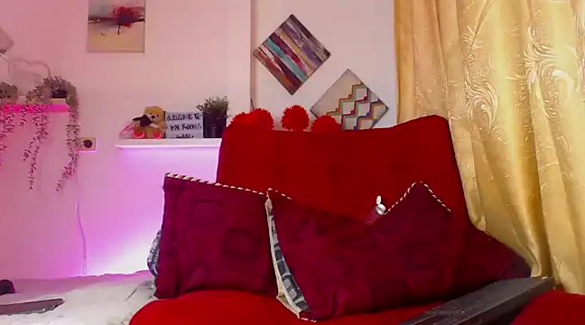 mariana fadulf  online show from December 20, 9:43 am