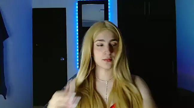 Triana Damelio online show from February 4, 7:11 pm