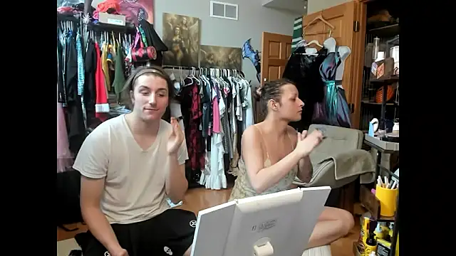Snapshot of jessy0504 chatting on October 6, 4:51 pm jessy0504 online show from October 6, 4:51 pm