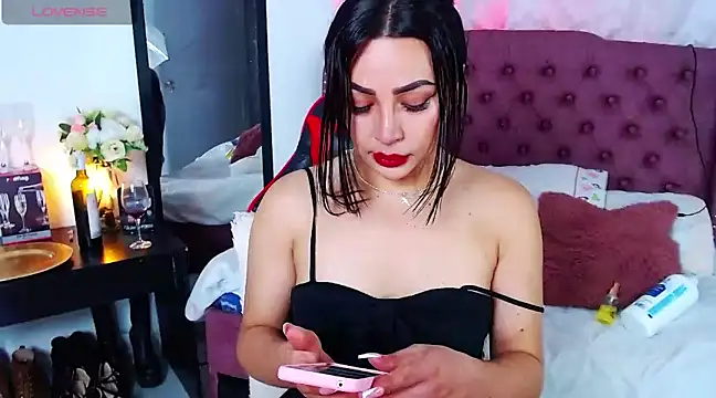 Snapshot of rubyylowell chatting on January 16, 1:04 pm rubyylowell online show from January 16, 1:04 pm