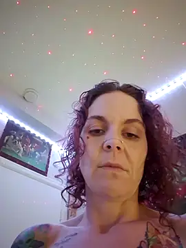 Snapshot of thatonespicychick chatting on January 7, 4:09 am thatonespicychick online show from January 7, 4:09 am