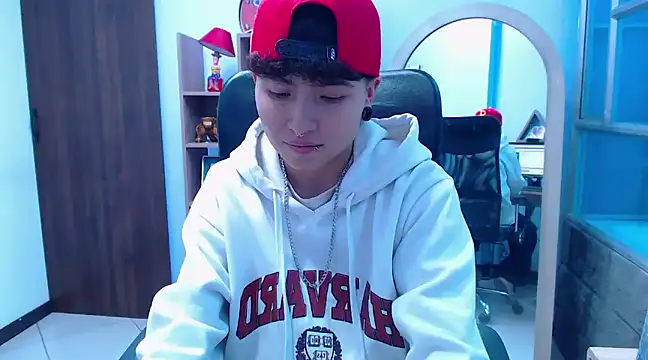 Snapshot of Im_Mathias chatting on December 3, 6:55 pm Im Mathias online show from December 3, 6:55 pm