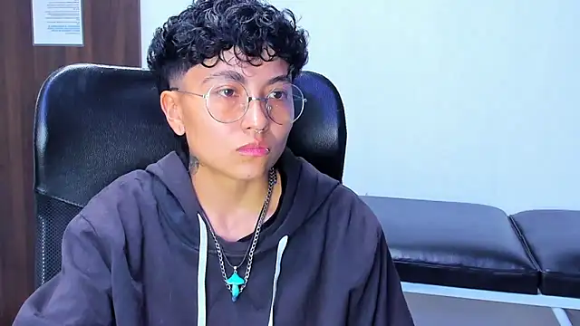 Im Mathias online show from February 24, 2:37 am