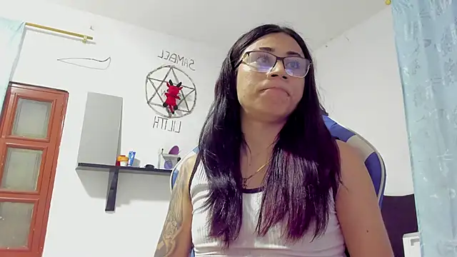 Camila TransGirl online show from November 17, 4:34 am