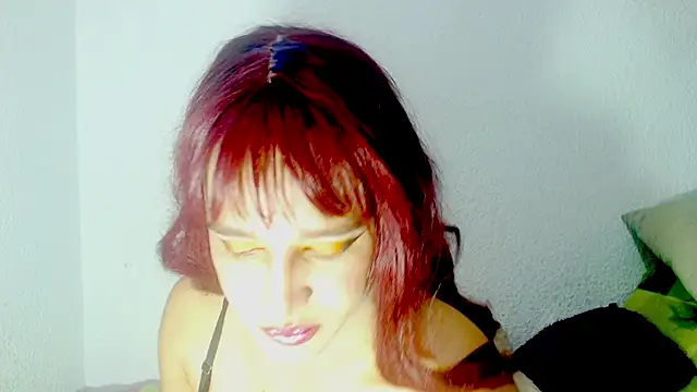 Snapshot of alexandrasexy32 chatting on March 19, 4:36 am alexandrasexy32 online show from March 19, 4:36 am
