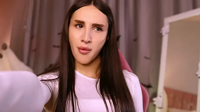 Kim Oberlin  online show from October 20, 11:35 am