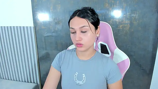 lana boomer online show from October 10, 8:43 pm