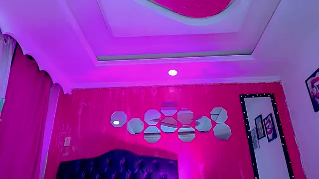 TiffanyMackensyy online show from February 12, 5:02 am