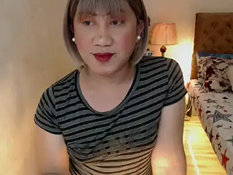 Snapshot of playtimesussy69 chatting on January 4, 11:33 am playtimesussy69 online show from January 4, 11:33 am