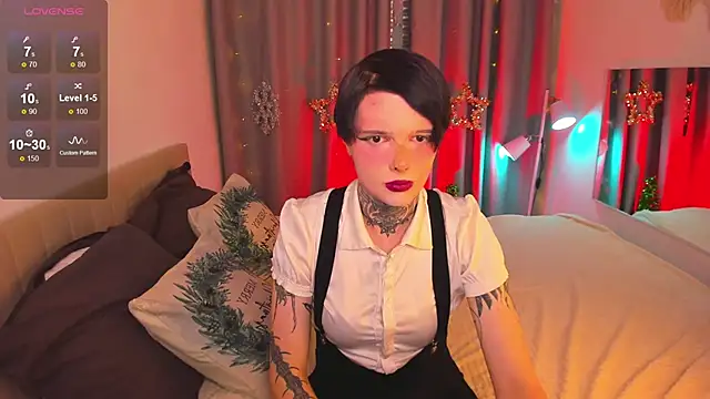 Snapshot of Simona_Rain chatting on January 8, 10:26 am Simona Rain online show from January 8, 10:26 am