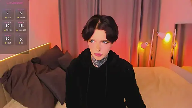 Snapshot of Simona_Rain chatting on January 23, 5:35 am Simona Rain online show from January 23, 5:35 am