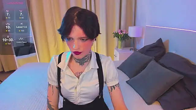 Snapshot of Simona_Rain chatting on January 26, 5:34 am Simona Rain online show from January 26, 5:34 am