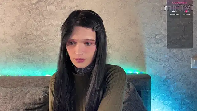 Snapshot of Simona_Rain chatting on February 26, 1:00 am Simona Rain online show from February 26, 1:00 am
