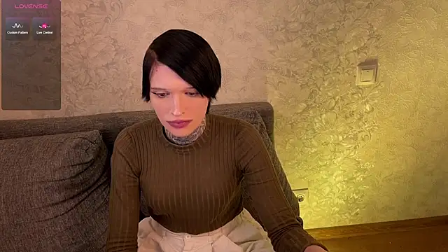 Snapshot of Simona_Rain chatting on March 9, 1:04 am Simona Rain online show from March 9, 1:04 am