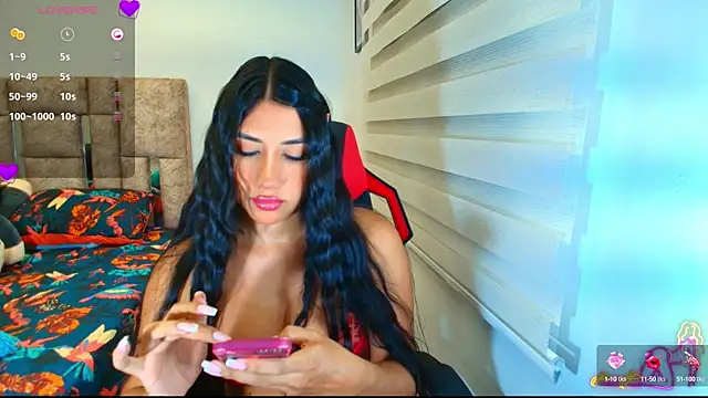 Snapshot of sexysaradoll chatting on March 22, 11:20 pm sexysaradoll online show from March 22, 11:20 pm