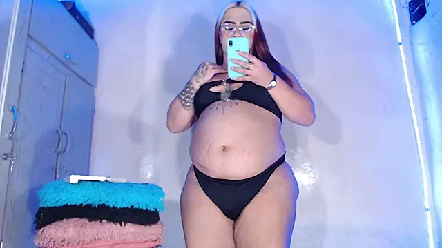 Snapshot of Dulce_smith_1 chatting on January 16, 6:59 pm Dulce smith 1 online show from January 16, 6:59 pm